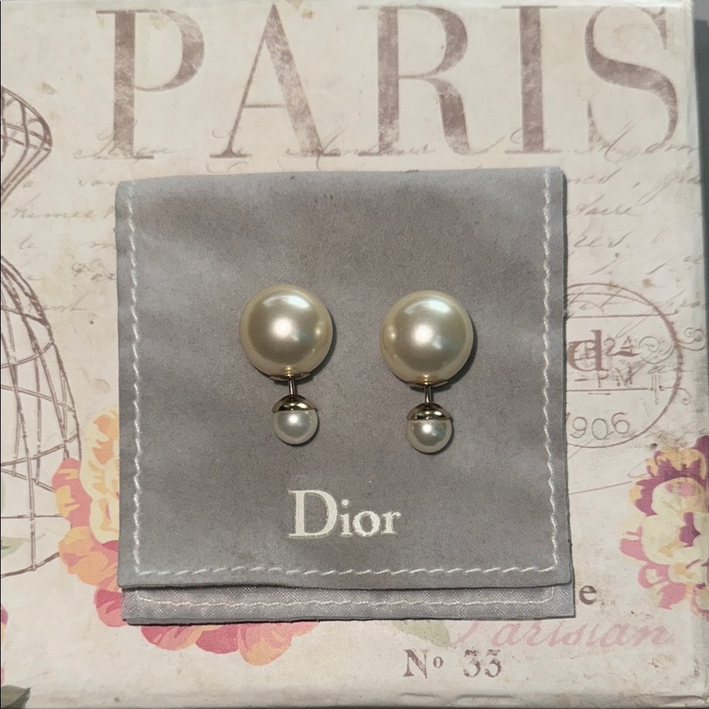 Preloved 💕 Dior Double White Pearl Earrings
